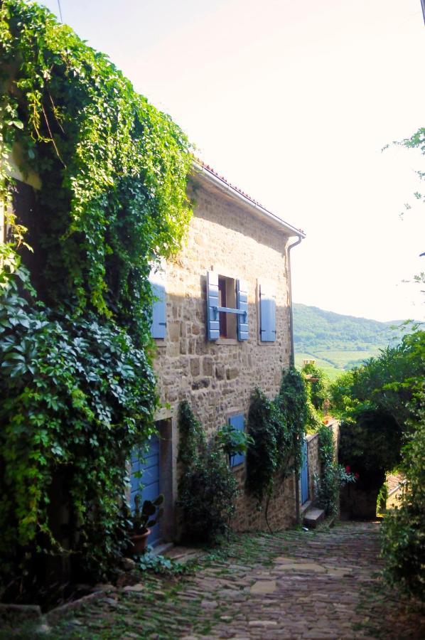 Ruine-Motovun Kh Villa Buitenkant foto